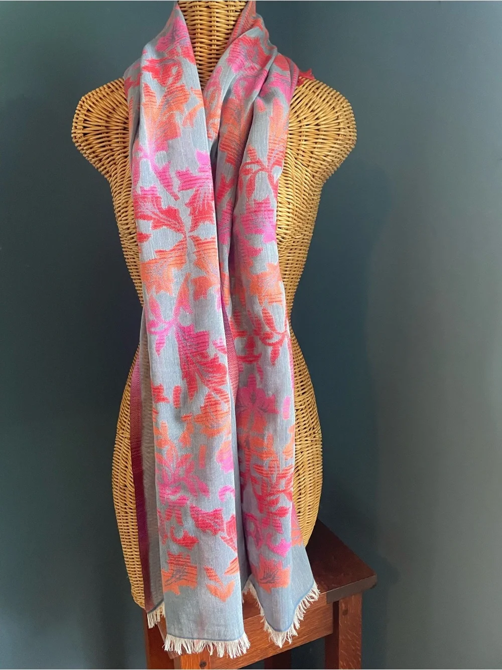 J Jill Very Pretty Ombré Leaves Scarf Jacquard Pink Orange Grey Fringe